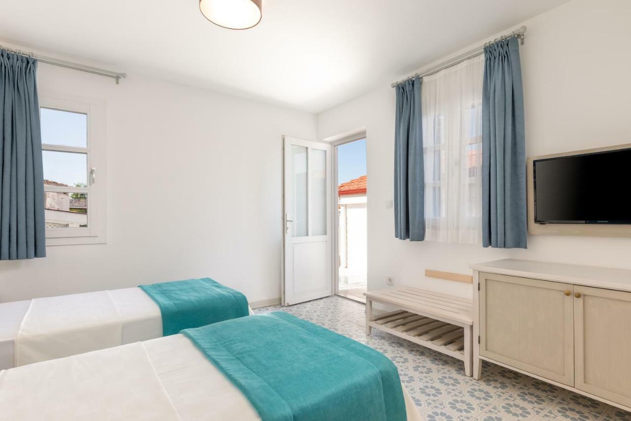 Monza House Otel Siğacık Eksteriør bilde